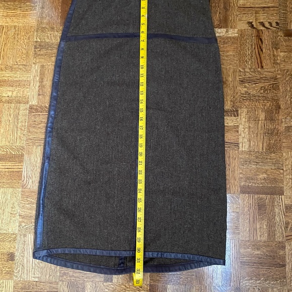 VINTAGE WOOL PENCIL SKIRT by DKNY - Picture 5 of 13